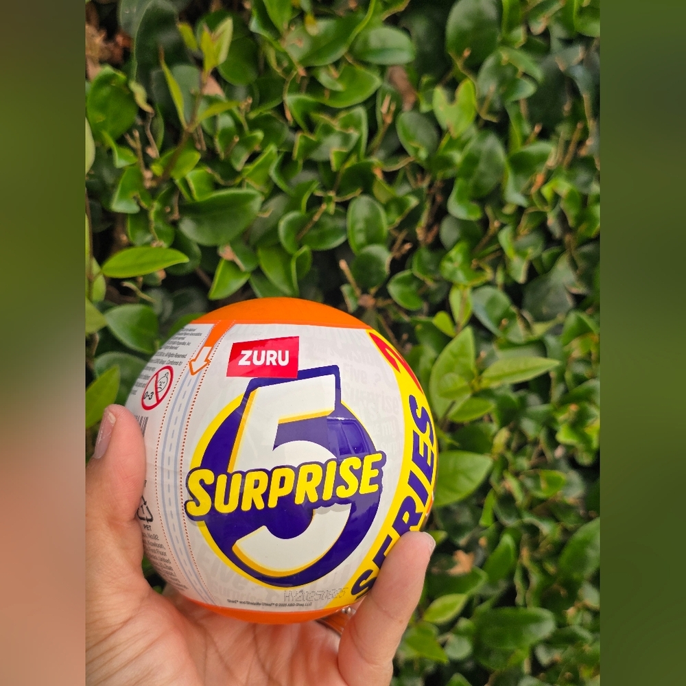 Surprise NBA Ballers Collectible Mystery Capsule Toy - Picture 3 of 6